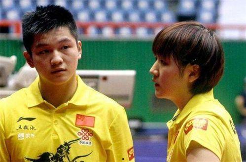 国乒吃瓜樊振东陈梦视频,樊振东陈梦甜蜜互动，吃瓜群众热议