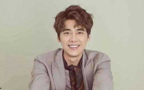 李易峰吃瓜吐槽圆子视频,引发网友热议