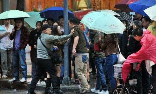 舟山吃瓜群众事件视频曝光,网络暴力与公共舆论的反思