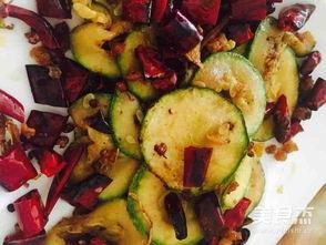 小瓜怎么吃啊好吃视频教程